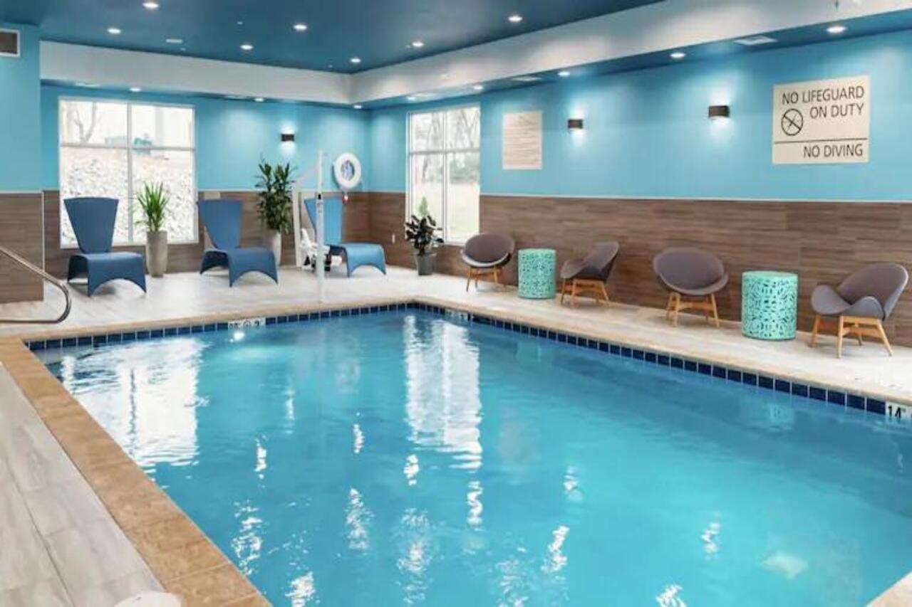 Hampton Inn Pinellas Park St Petersburg, Fl Экстерьер фото