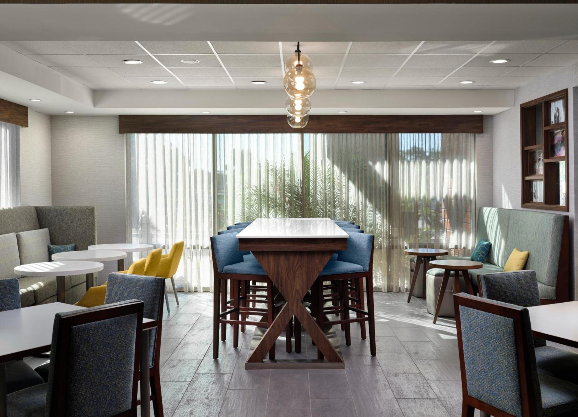 Hampton Inn Pinellas Park St Petersburg, Fl Экстерьер фото