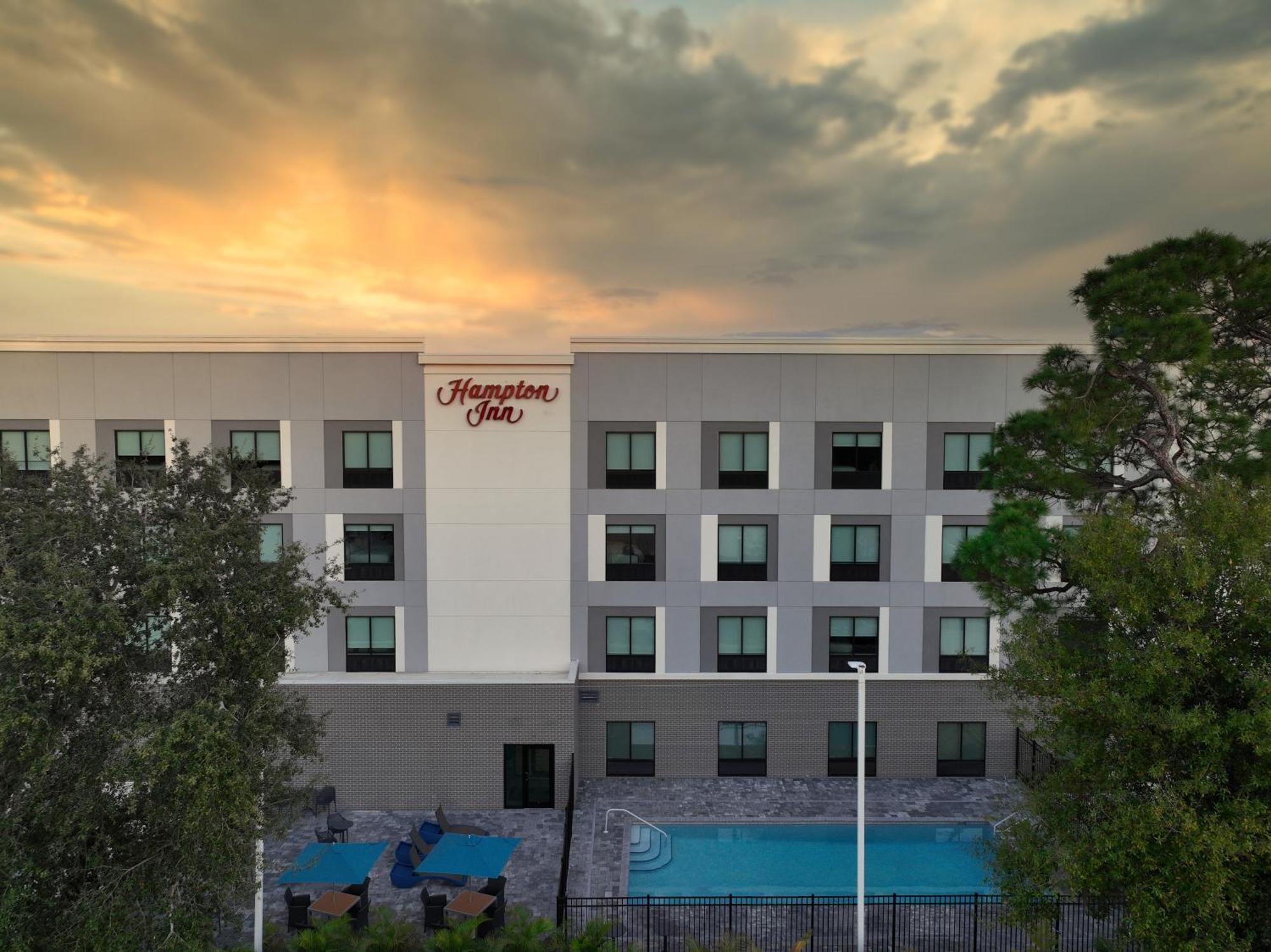 Hampton Inn Pinellas Park St Petersburg, Fl Экстерьер фото