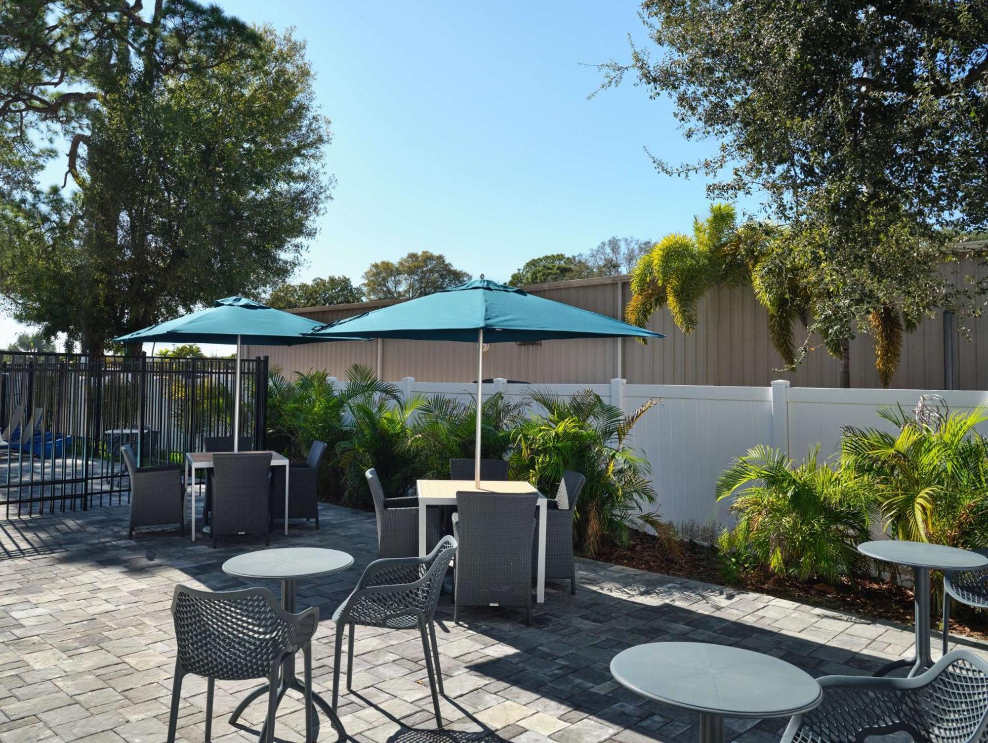 Hampton Inn Pinellas Park St Petersburg, Fl Экстерьер фото